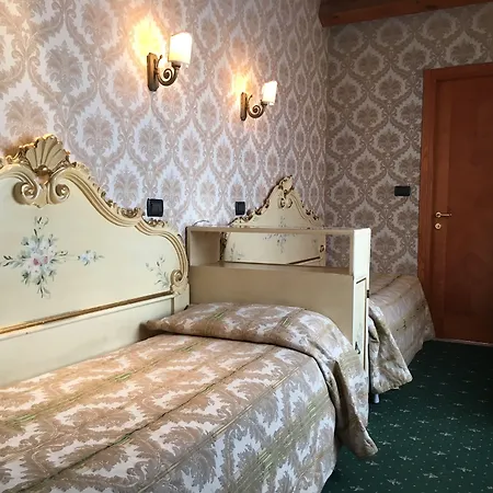 ホテル ゴリーツィア ア ラ ヴァリージャ ヴェネツィア