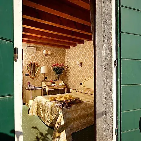 Gorizia A La Valigia Szálloda 3*