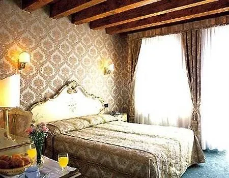 Gorizia A La Valigia 3* Venedig