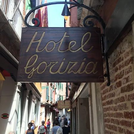 Gorizia A La Valigia Отель Венеция