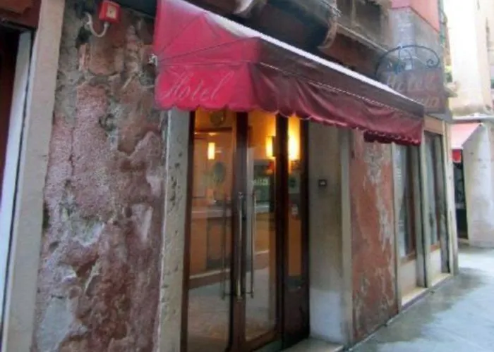 Отель Gorizia A La Valigia 3*