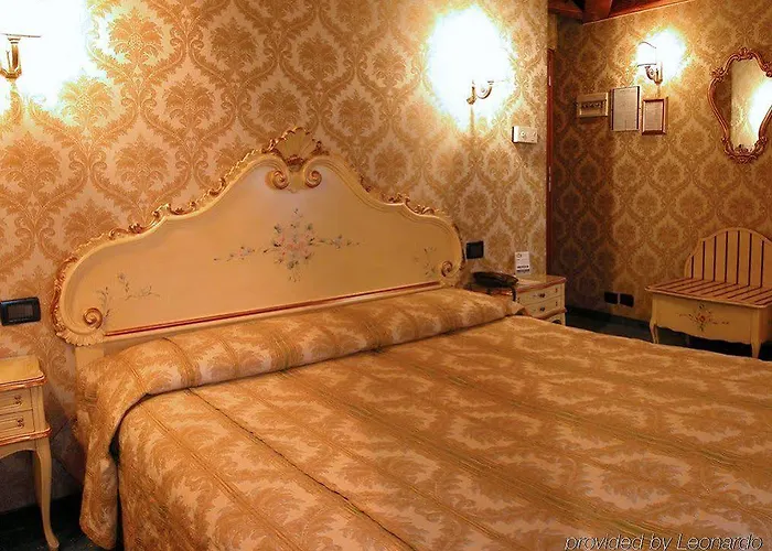 Отель Gorizia A La Valigia 3*